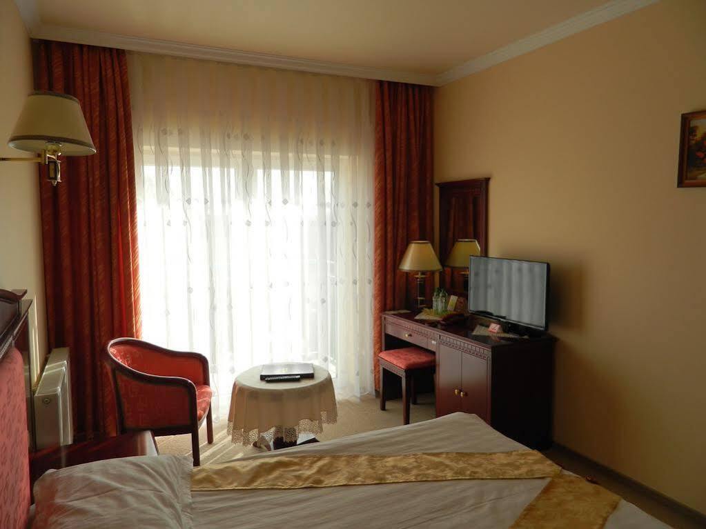 Royal Park Hotel & Spa Mielno  Eksteriør bilde